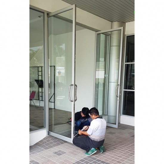 ติดตั้ง ประตูบานสวิง นนทบุรี - ช่างนัน อลูมิเนียม - ประตูบานสวิง 